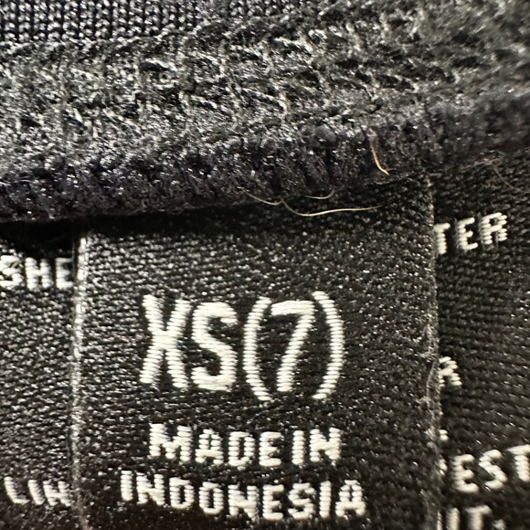 FILA Women's Size XS (7) Black Sports Shorts - Picture 7 of 7